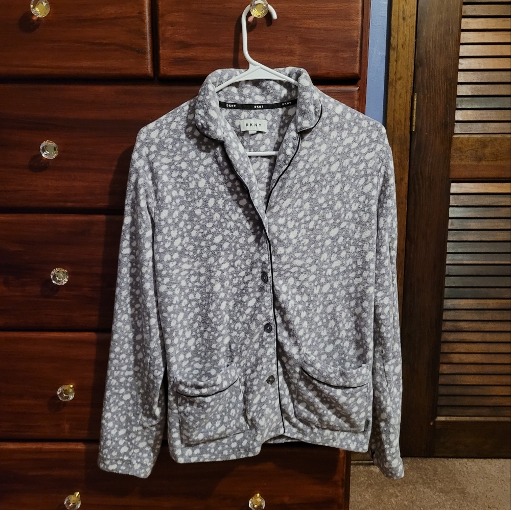 DKNY Pajama Button-Up Long Sleeve Top Grey White Women's Size X-Small XS Shirt - Picture 1 of 9